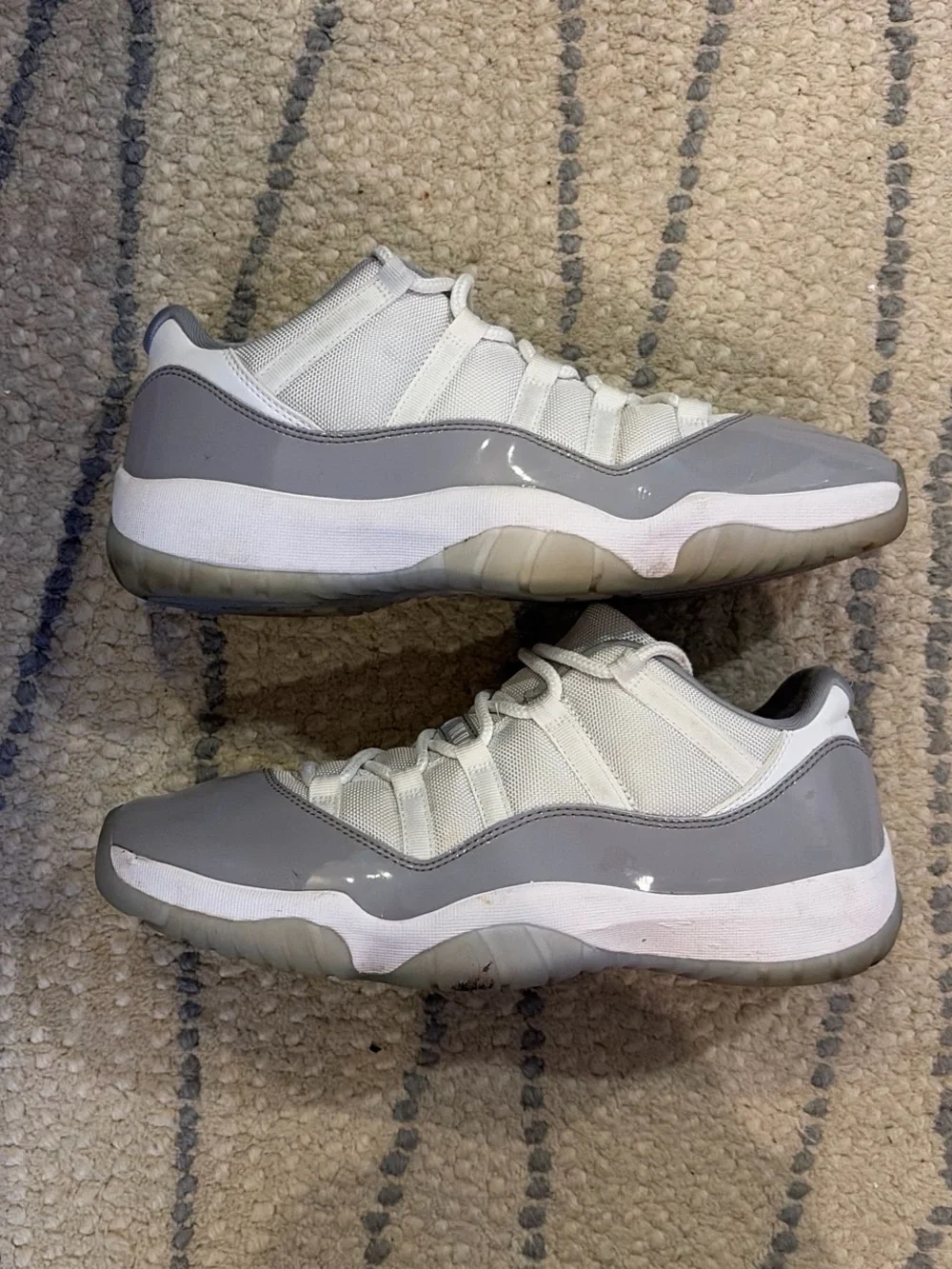 Jordan men’s Low-Top Sneakers - White & Light Gray